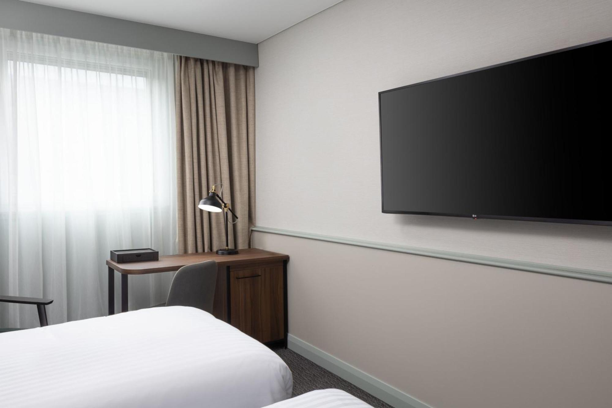 Four Points By Sheraton EDI Exteriér fotografie