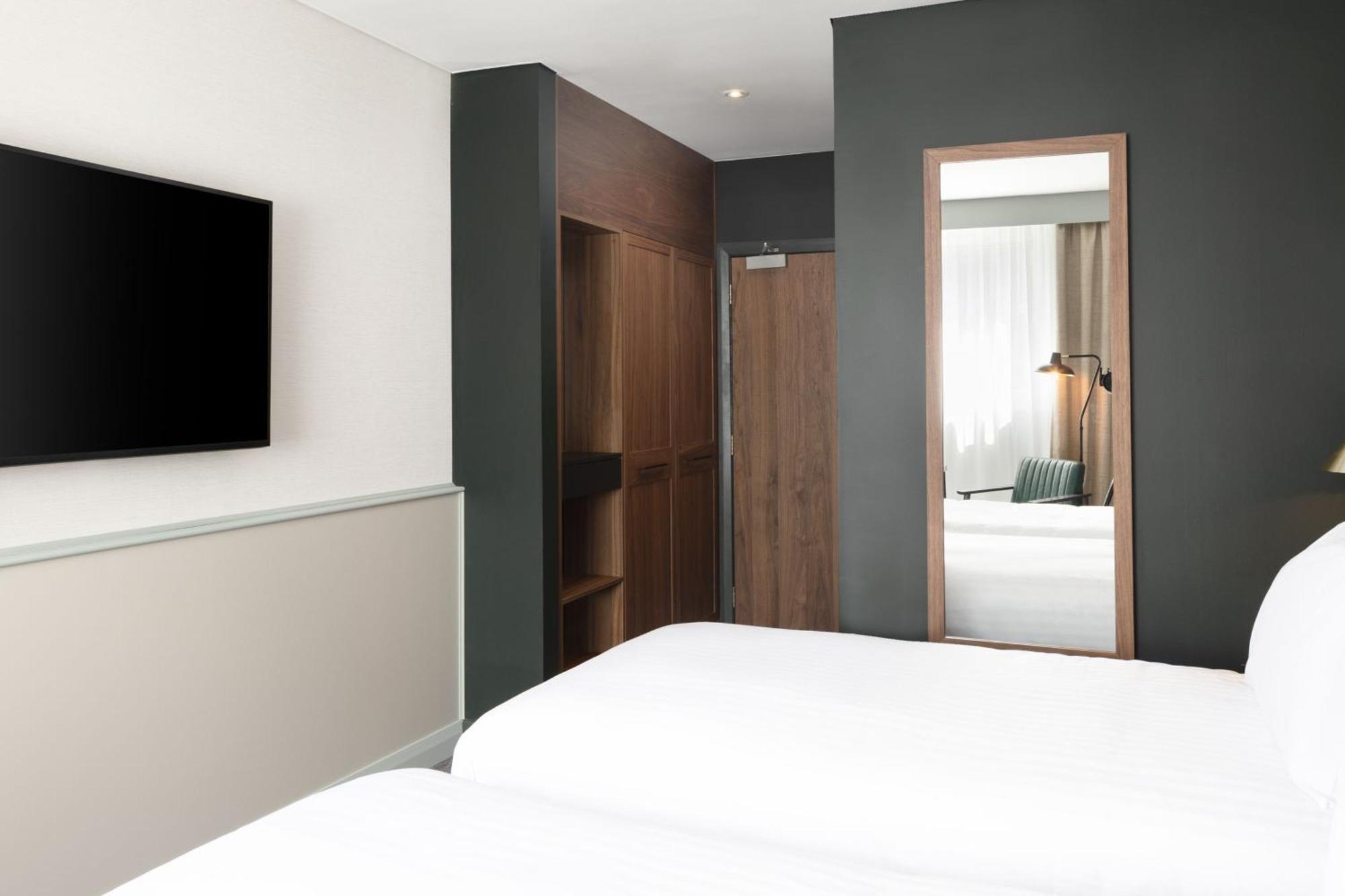 Four Points By Sheraton EDI Exteriér fotografie