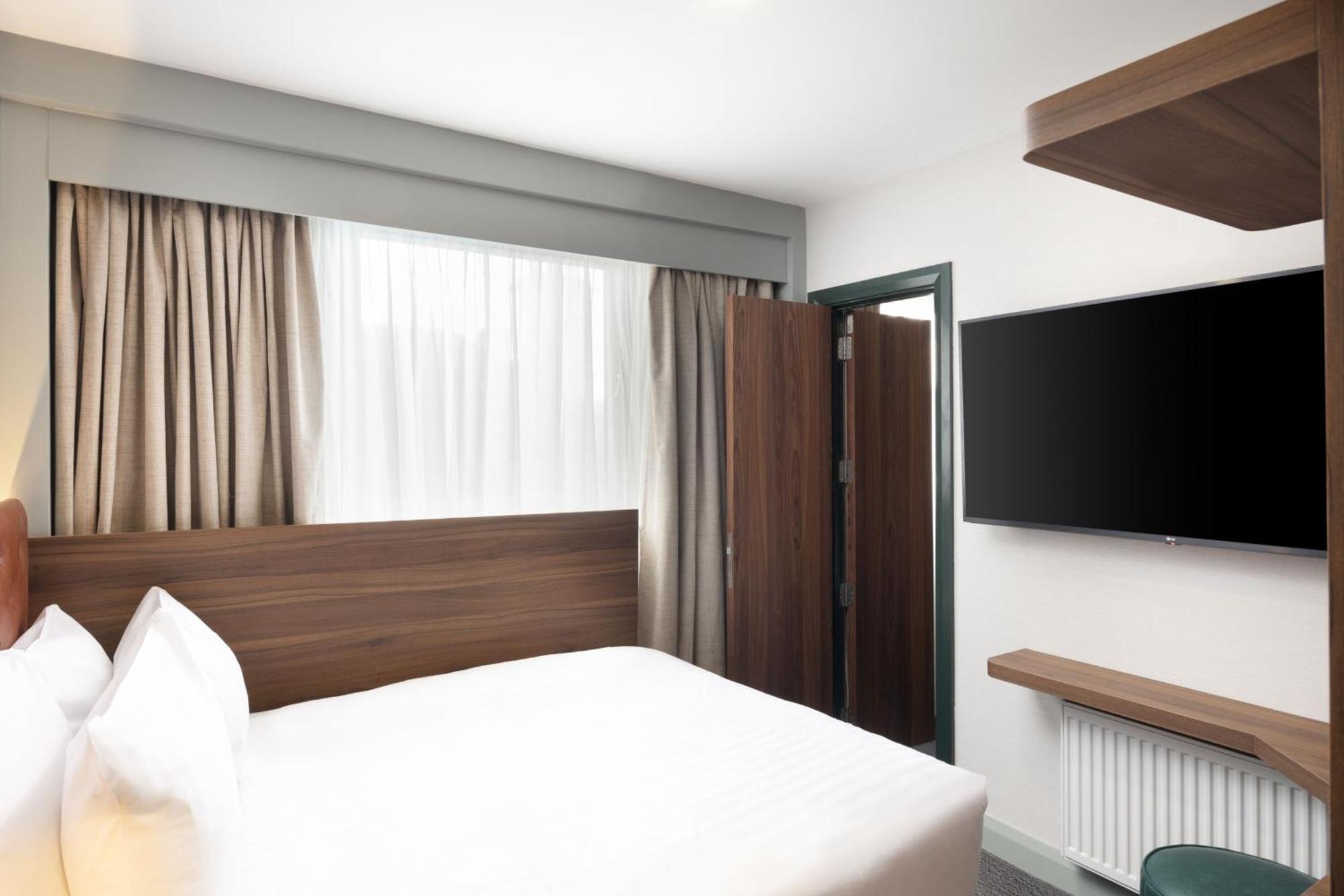Four Points By Sheraton EDI Exteriér fotografie