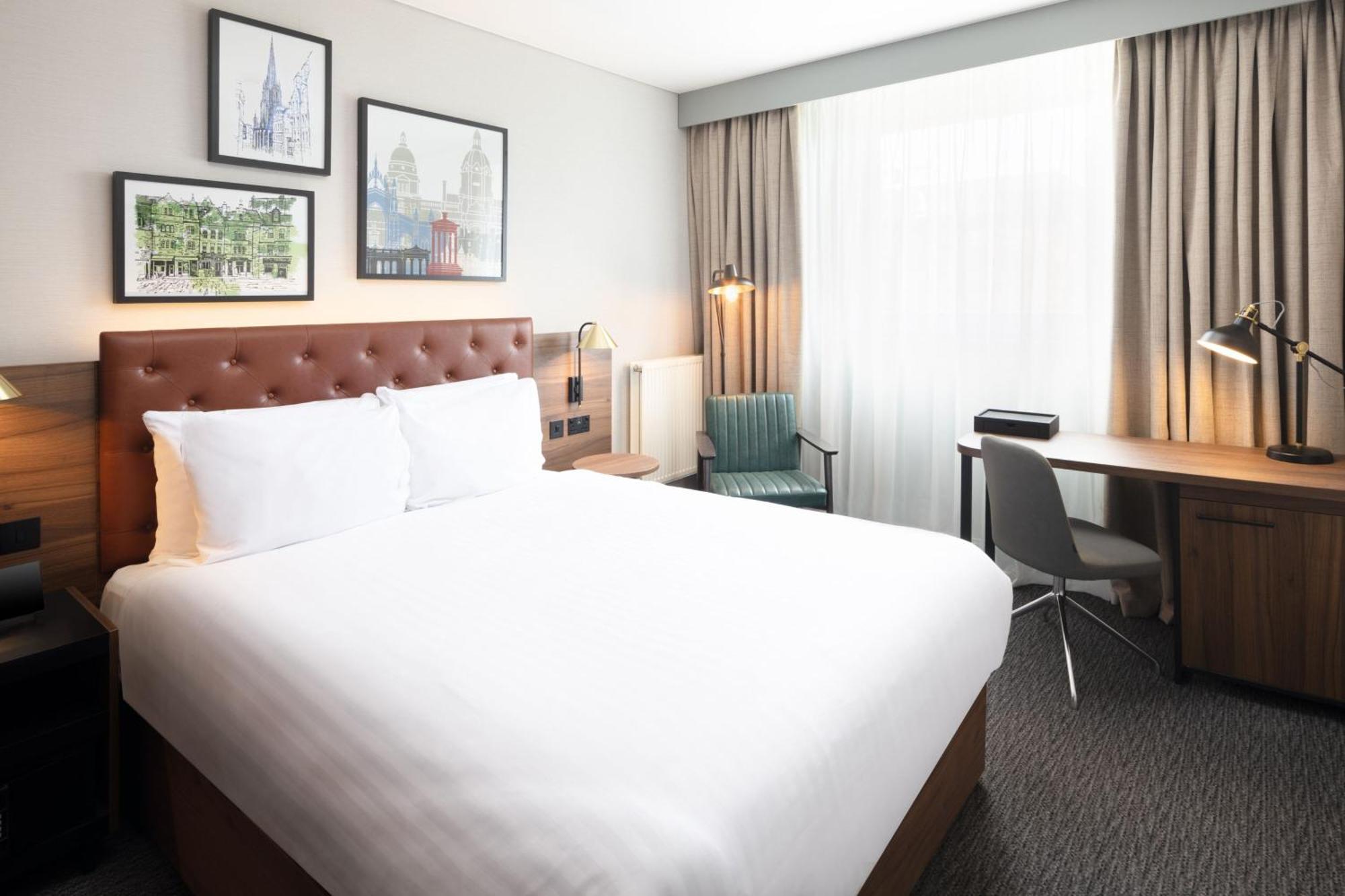 Four Points By Sheraton EDI Exteriér fotografie