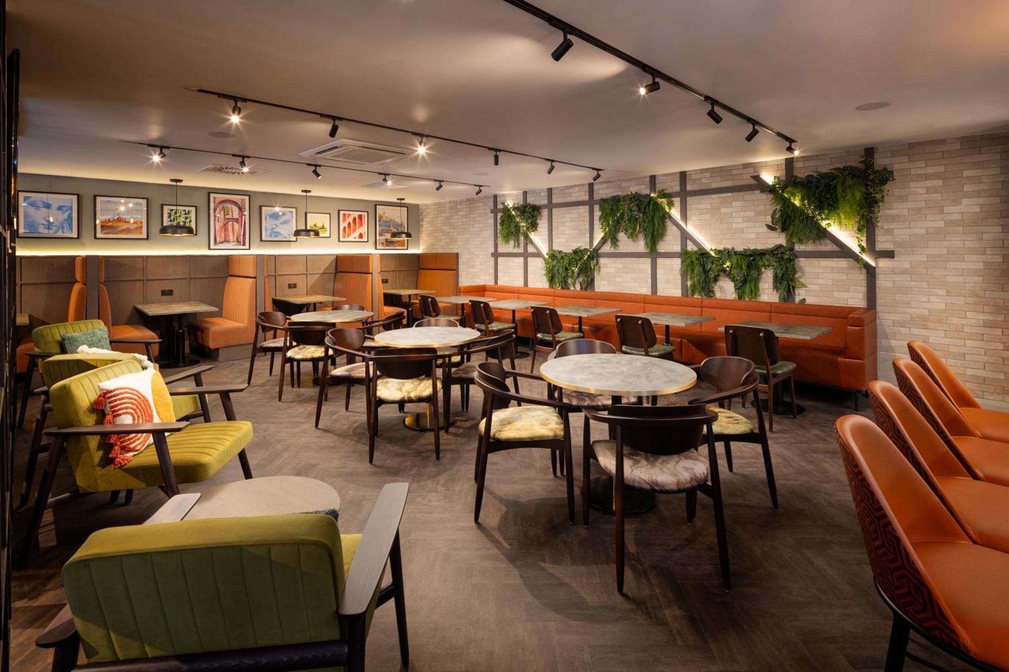 Four Points By Sheraton EDI Exteriér fotografie