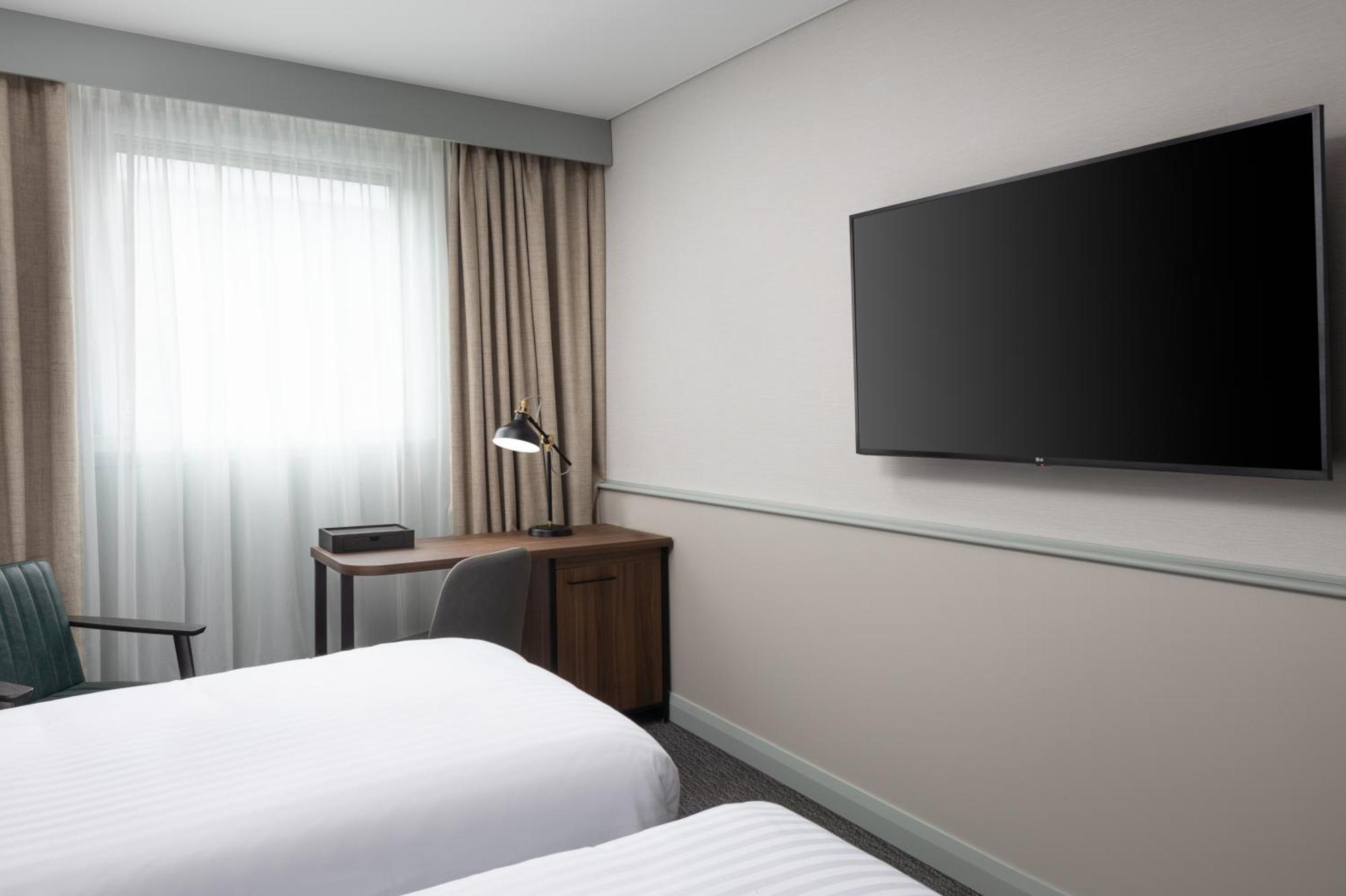 Four Points By Sheraton EDI Exteriér fotografie