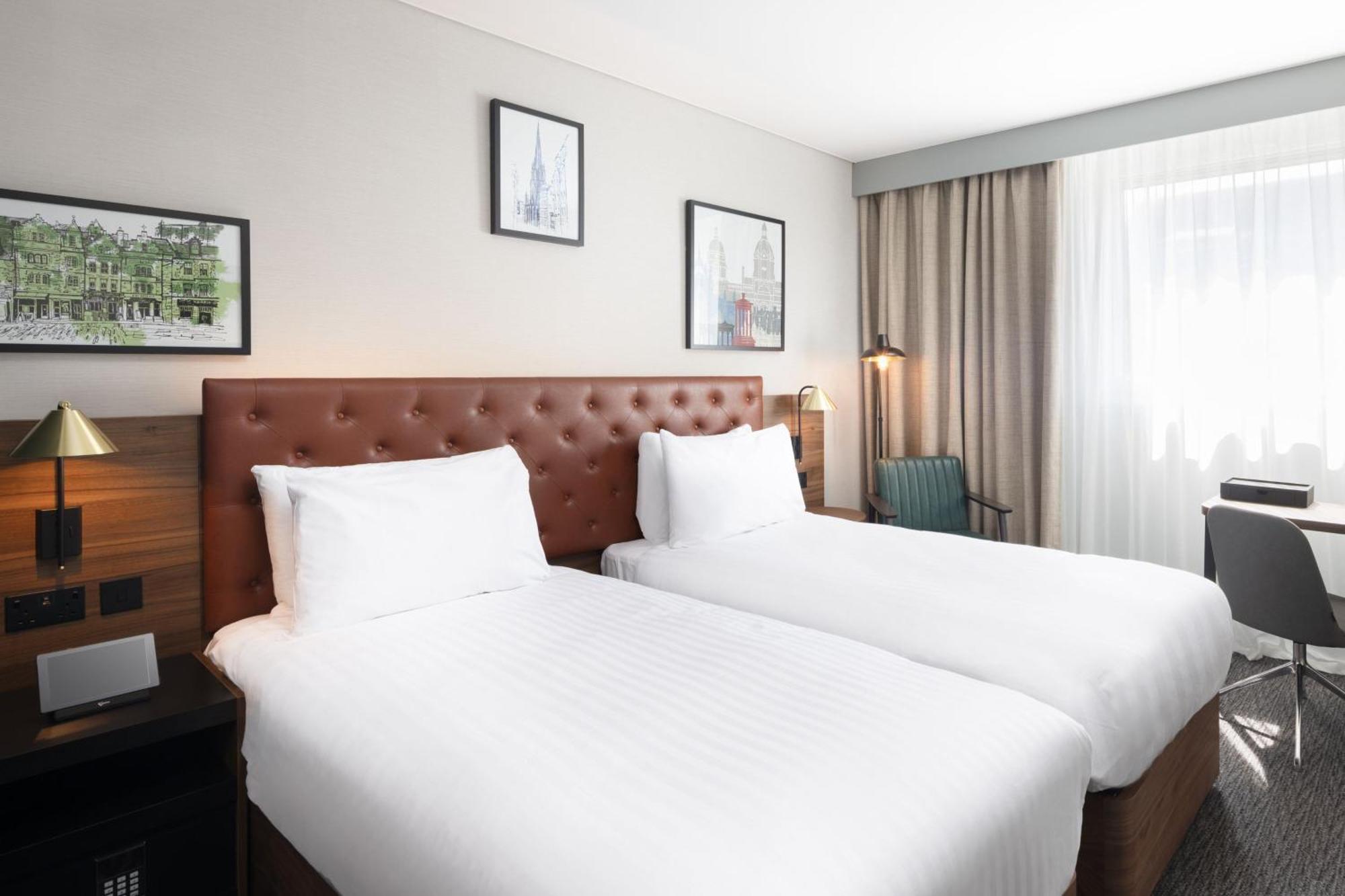 Four Points By Sheraton EDI Exteriér fotografie